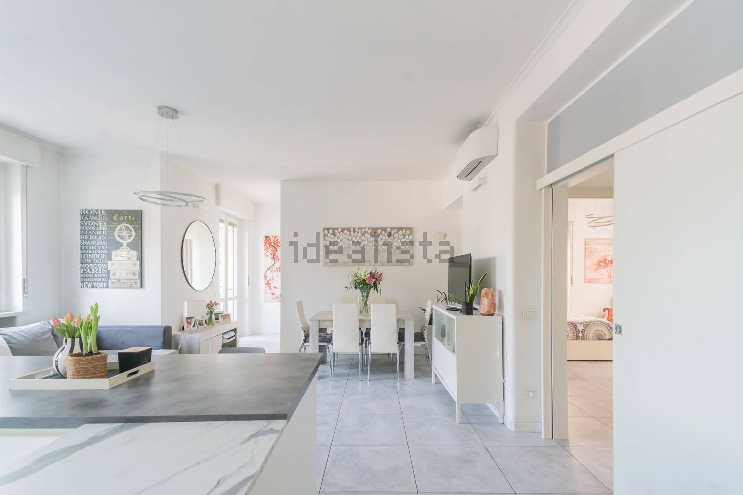 appartamento in vendita a Monza in zona Centro Storico