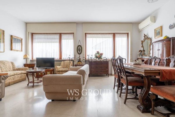 appartamento in vendita a Monza in zona Centro Storico