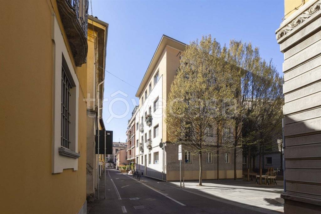 appartamento in vendita a Monza in zona Centro Storico