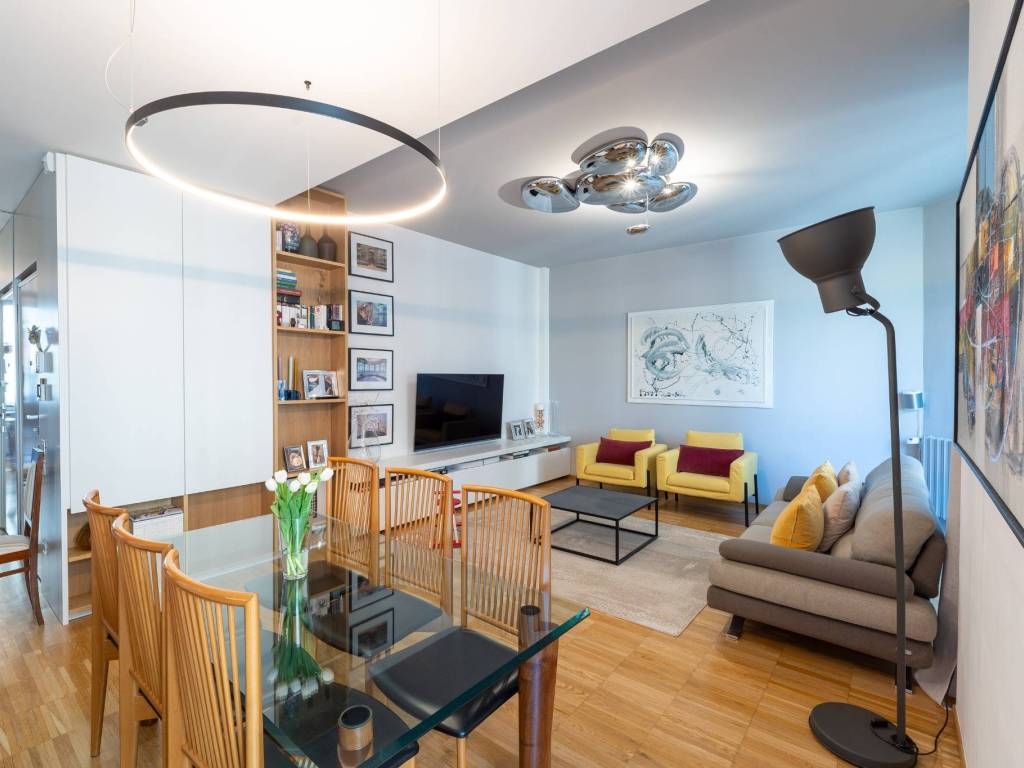 appartamento in vendita a Monza in zona Centro Storico