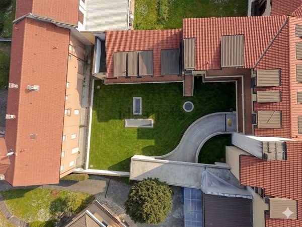 appartamento in vendita a Monza in zona Centro Storico