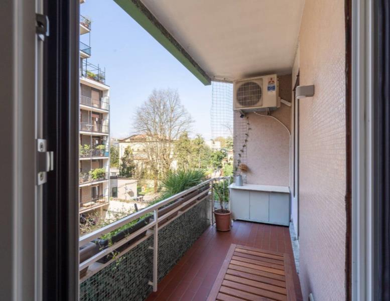 appartamento in vendita a Monza in zona Centro Storico