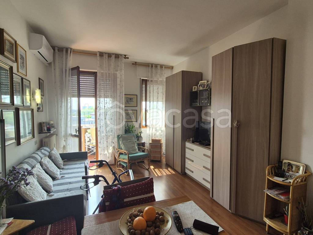 appartamento in vendita a Monza in zona Centro Storico