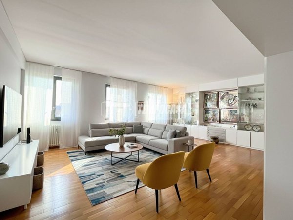 appartamento in vendita a Monza in zona Centro Storico