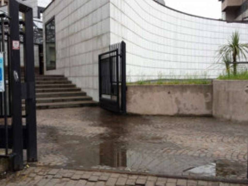 negozio in vendita a Monza