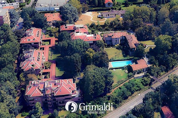 appartamento in vendita a Monza in zona Centro Storico