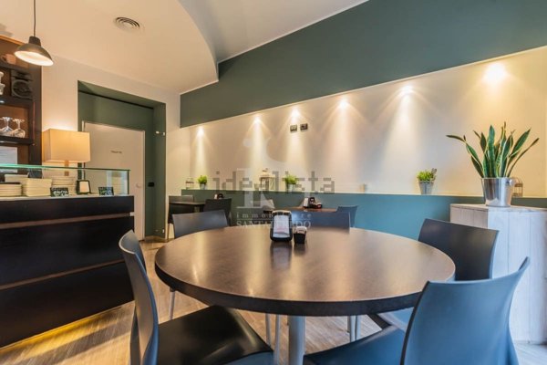 negozio in vendita a Monza