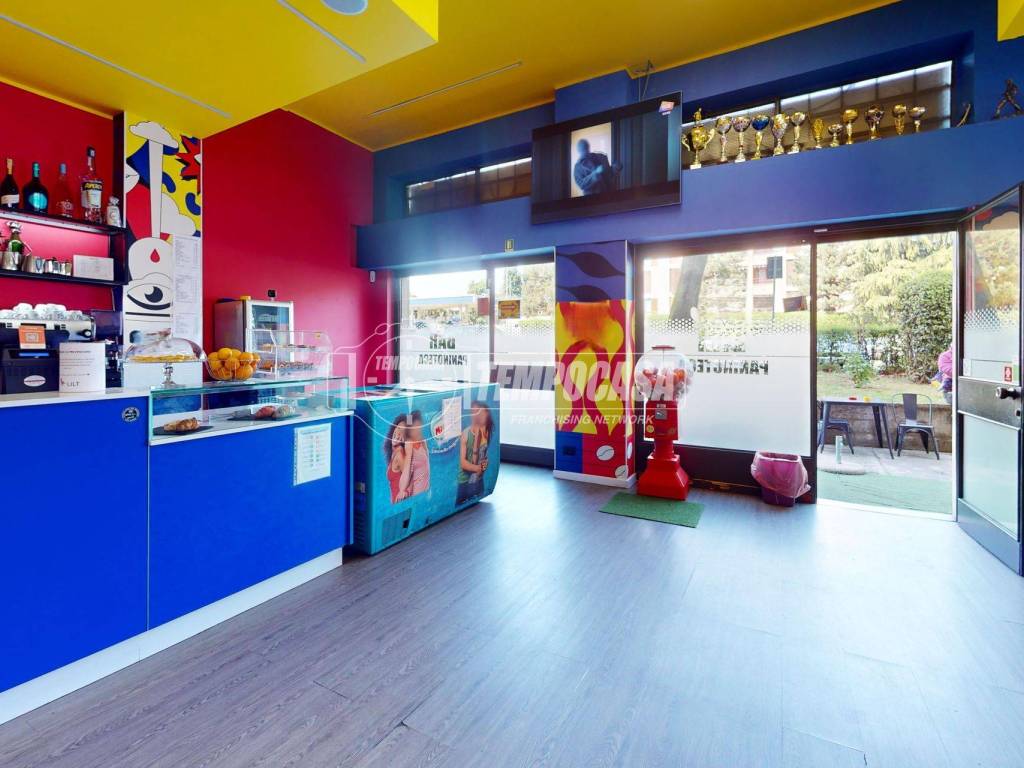 negozio in vendita a Monza