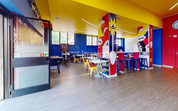 negozio in vendita a Monza