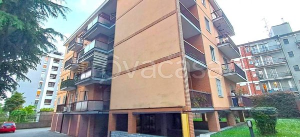 appartamento in vendita a Monza in zona Centro Storico