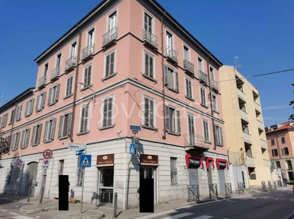 appartamento in vendita a Monza in zona Centro Storico