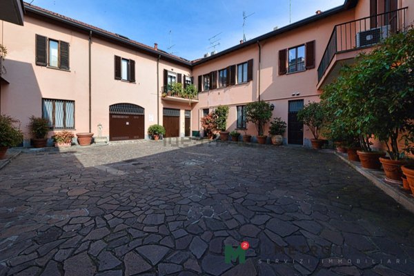 appartamento in vendita a Monza in zona Centro Storico