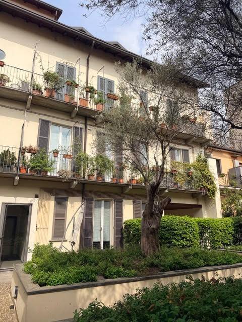 ufficio in vendita a Monza in zona Centro Storico