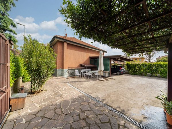 casa indipendente in vendita a Monza
