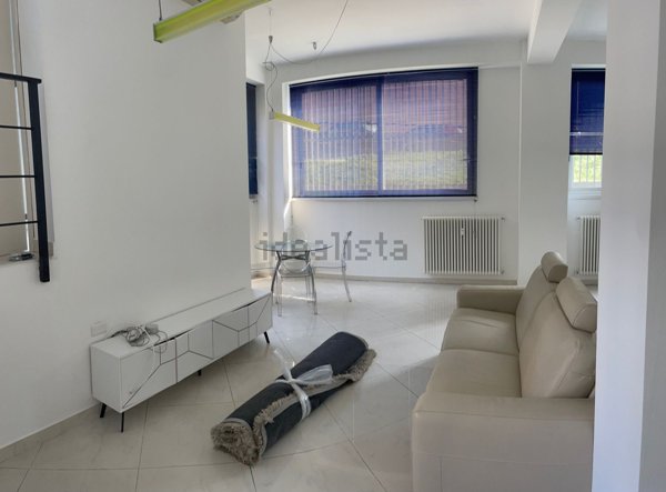 appartamento in vendita a Monza in zona Centro Storico