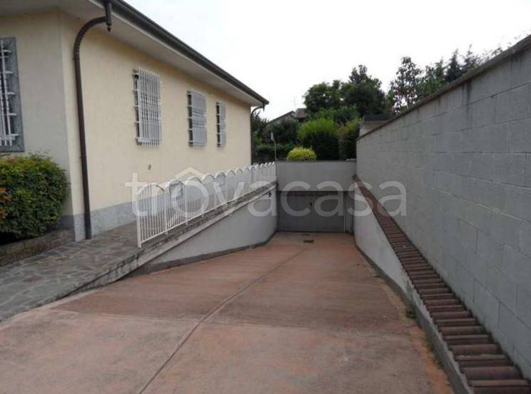 casa indipendente in vendita a Monza