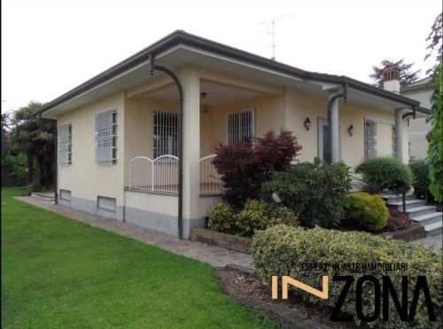 casa indipendente in vendita a Monza