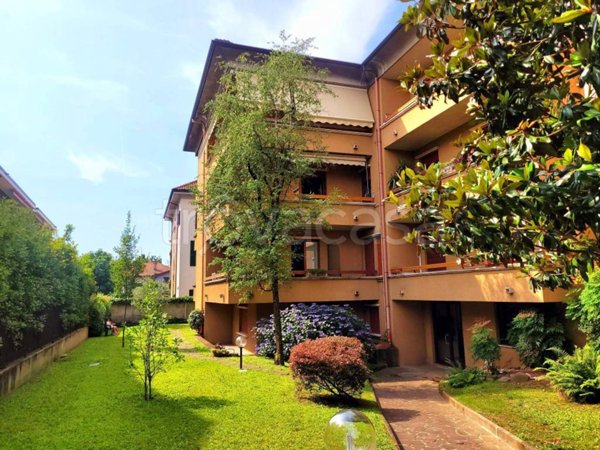 appartamento in vendita a Monza in zona Ospedale San Gerardo