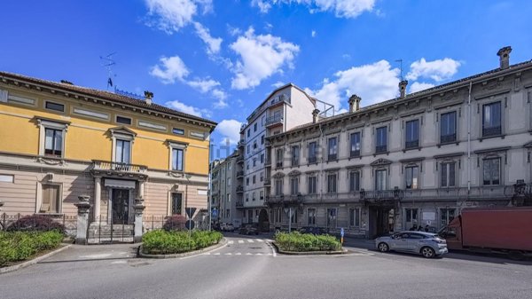 appartamento in vendita a Monza in zona Centro Storico