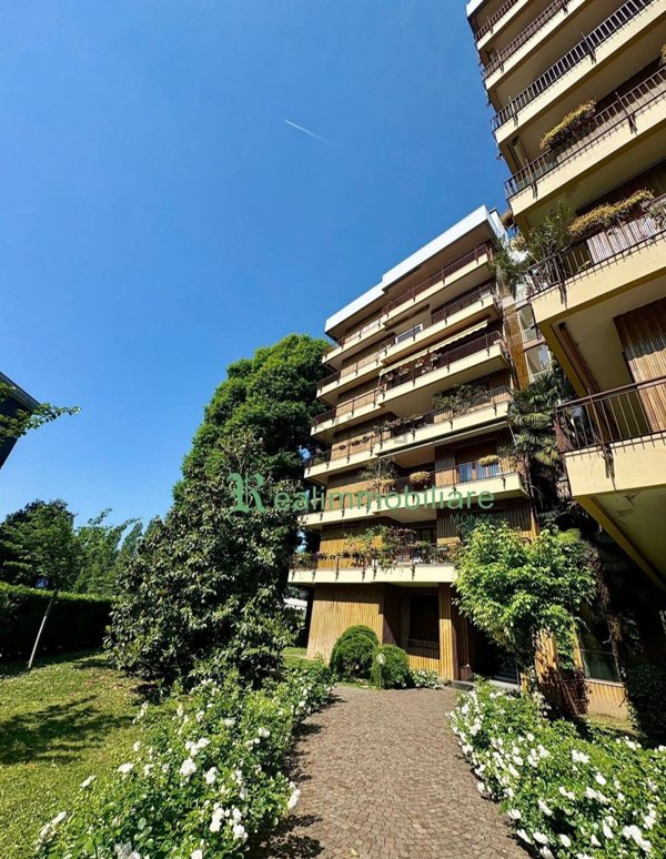 appartamento in vendita a Monza