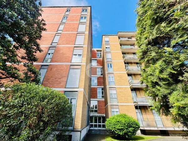 appartamento in vendita a Monza in zona Ospedale San Gerardo