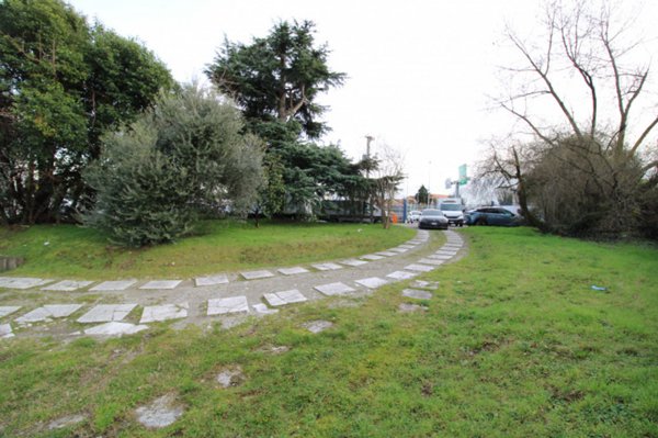 negozio in vendita a Monza in zona Centro Storico