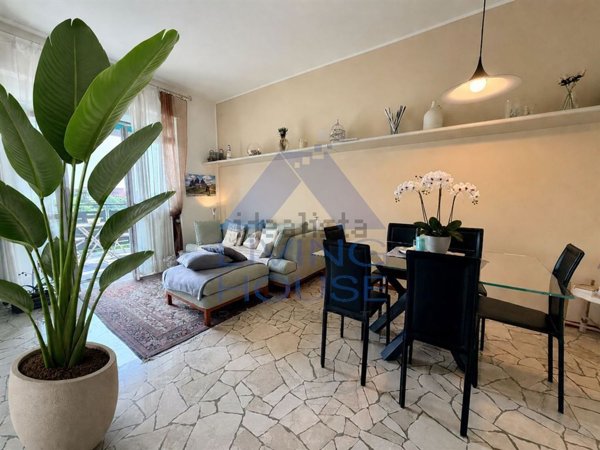 appartamento in vendita a Monza in zona Centro Storico