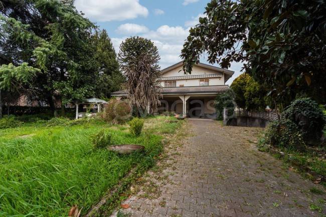 casa indipendente in vendita a Monza