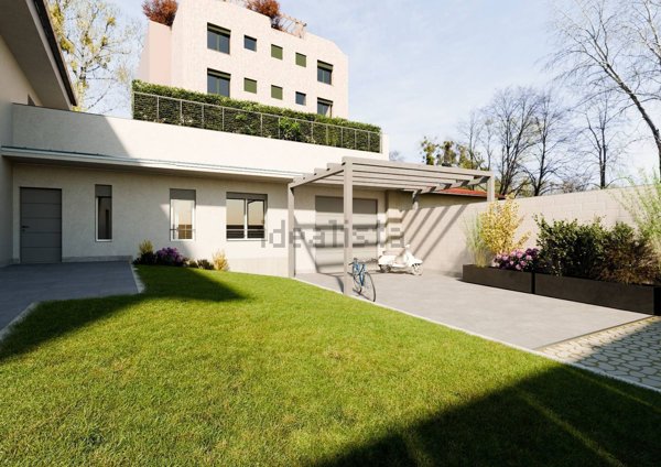 casa indipendente in vendita a Monza