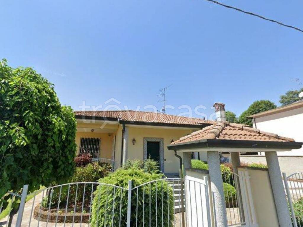 casa indipendente in vendita a Monza
