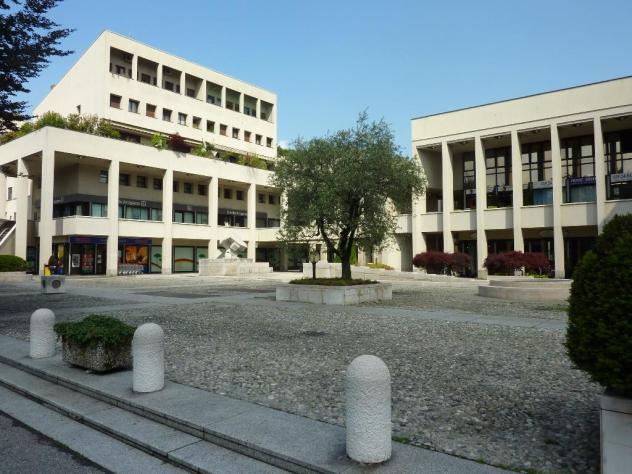 negozio in vendita a Monza in zona Ospedale San Gerardo