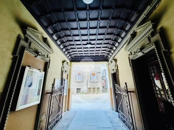 appartamento in vendita a Monza in zona Centro Storico