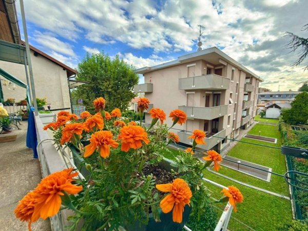 appartamento in vendita a Monza in zona Centro Storico