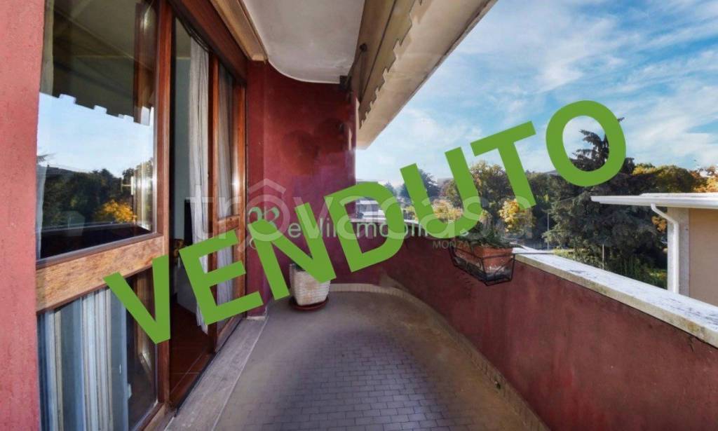 appartamento in vendita a Monza in zona Ospedale San Gerardo