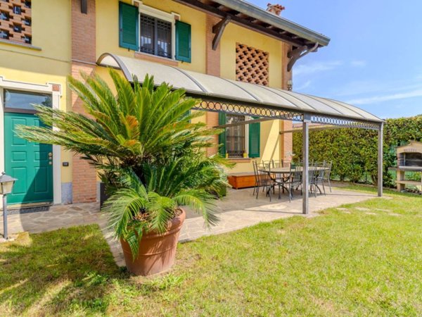 casa indipendente in vendita a Monza