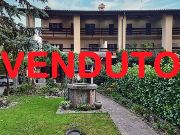 casa indipendente in vendita a Monza in zona Centro Storico