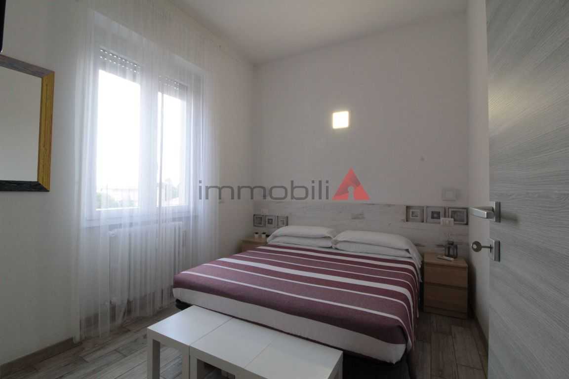 appartamento in vendita a Monza in zona Ospedale San Gerardo