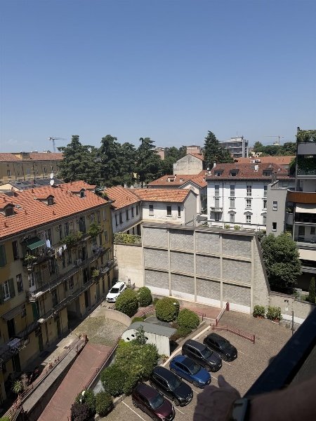 appartamento in vendita a Monza in zona Centro Storico