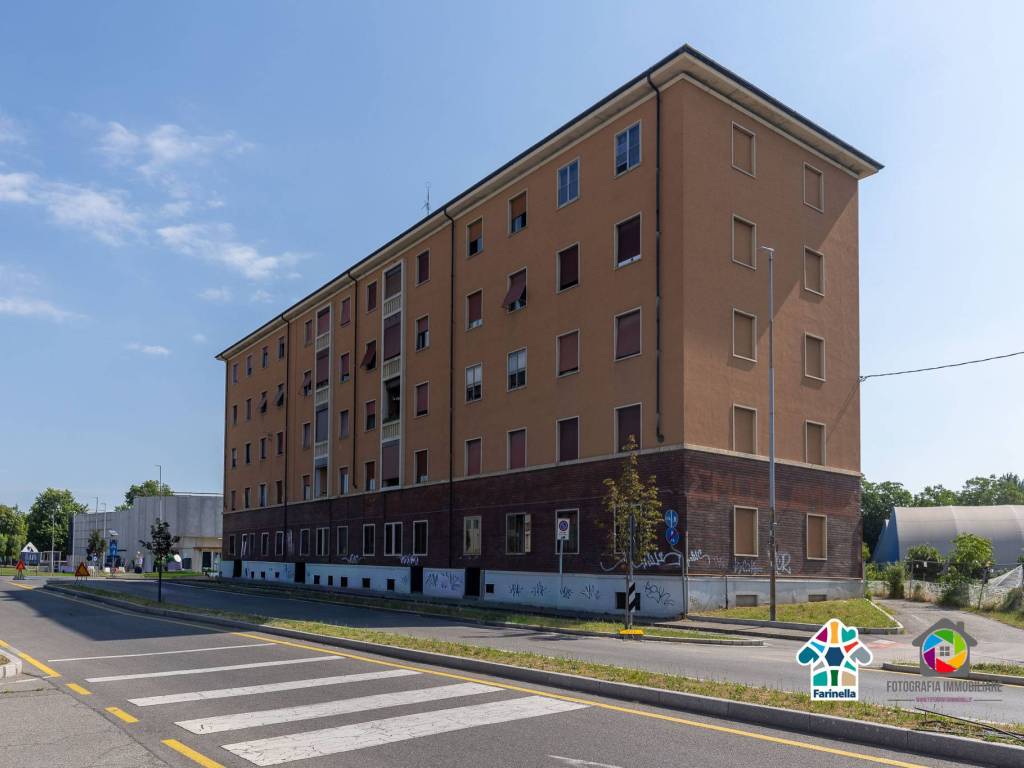 appartamento in vendita a Monza in zona Centro Storico
