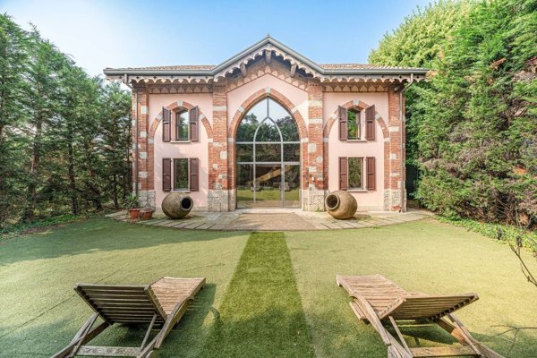 casa indipendente in vendita a Monza in zona Centro Storico