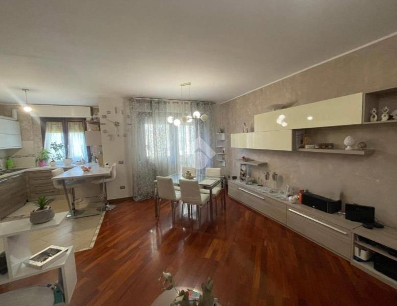 appartamento in vendita a Monza in zona Centro Storico