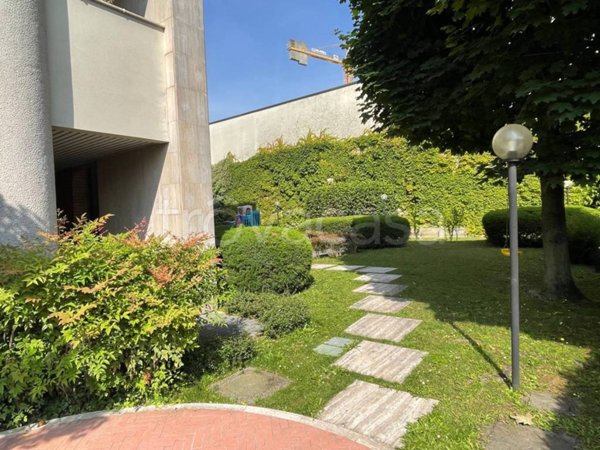 appartamento in vendita a Monza in zona Centro Storico