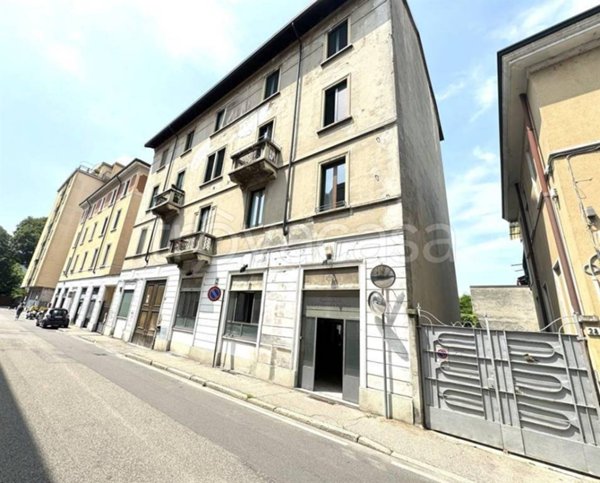 negozio in vendita a Monza