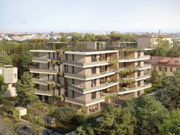 negozio in vendita a Monza in zona Centro Storico