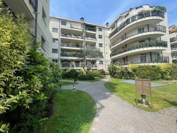 appartamento in vendita a Monza in zona Centro Storico