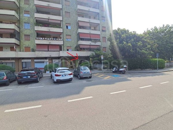 negozio in vendita a Monza