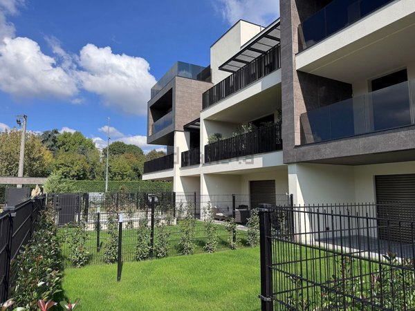 appartamento in vendita a Monza in zona Centro Storico