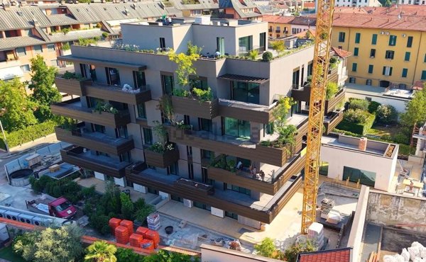 appartamento in vendita a Monza in zona Centro Storico