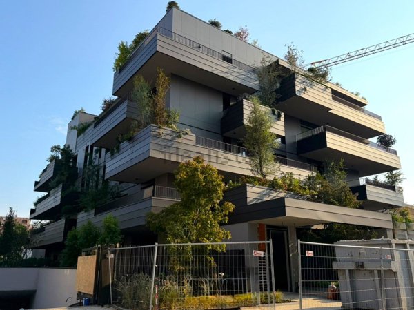 appartamento in vendita a Monza in zona Centro Storico