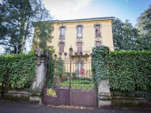 appartamento in vendita a Monza in zona Centro Storico